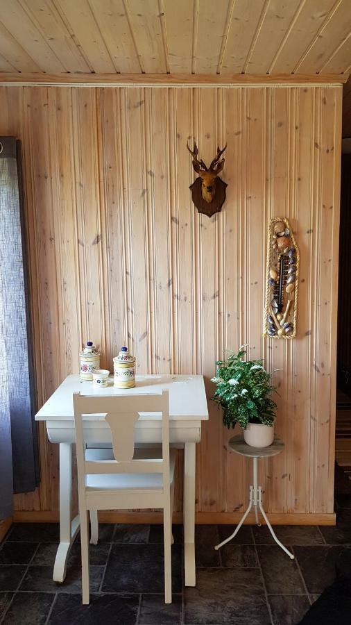 Farmer Apartment Laukvik Екстериор снимка