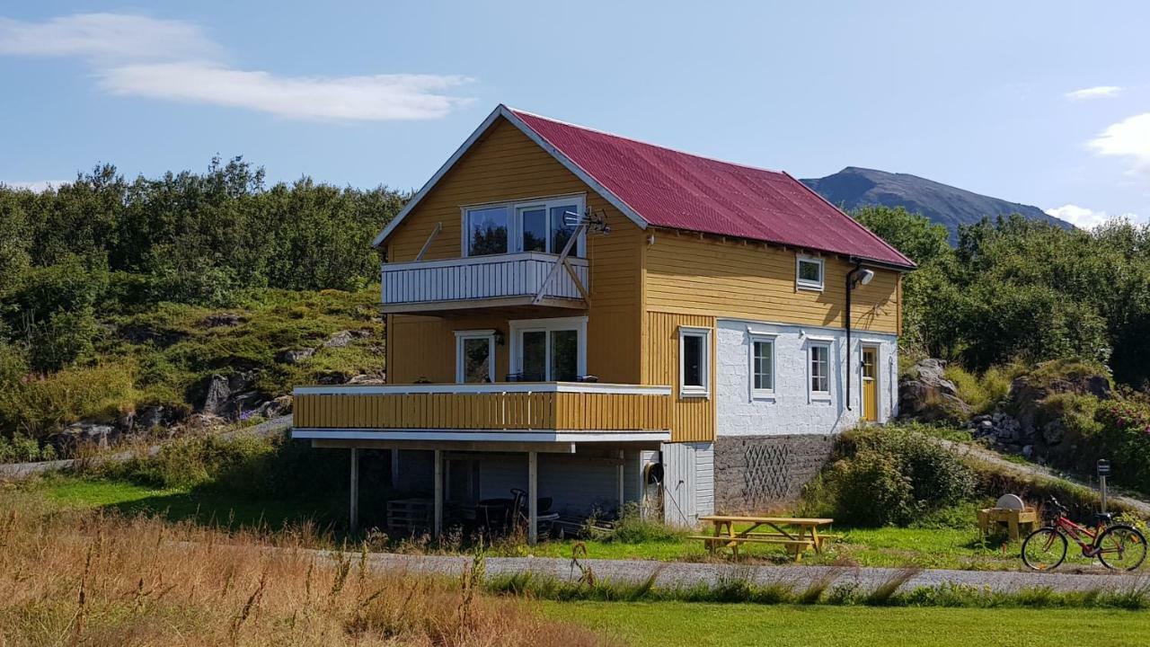 Farmer Apartment Laukvik Екстериор снимка